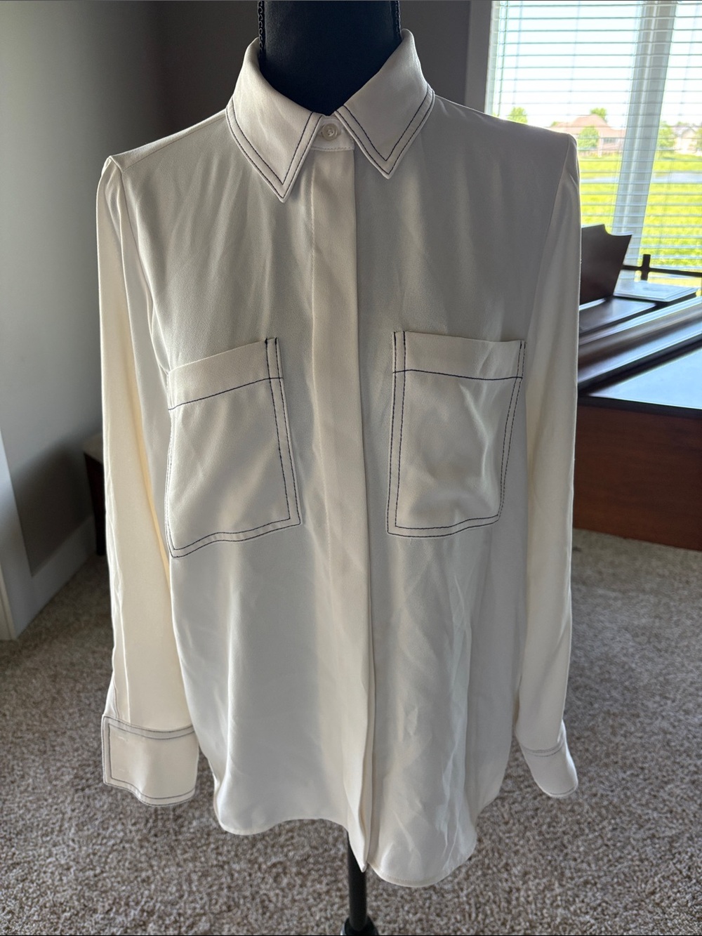 Zara Cream Long-Sleeve Button-Up Blouse. Cream with navy- Size M